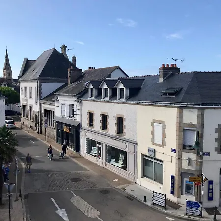 Neuf Et Haut De Gamme Au Coeur Du Pouliguen Boutiques Port Et Plage A Pied * Le Pouliguen